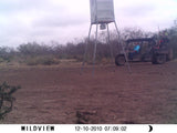 600-lb. Broadcast Feeder with Solar